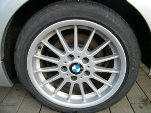 BMW LM-Rder 360v Felge in 7.5x17 ET 90 mit Dunlop SP Reifen in 225/45/17 montiert vorn mit 8 mm Spurplatten Hier auf einem 3er BMW E91 320d (Touring) Details zum Fahrzeug / Besitzer