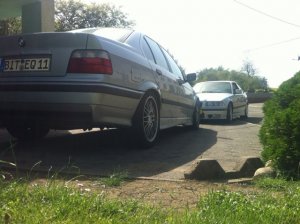 E36 320i limo - 3er BMW - E36