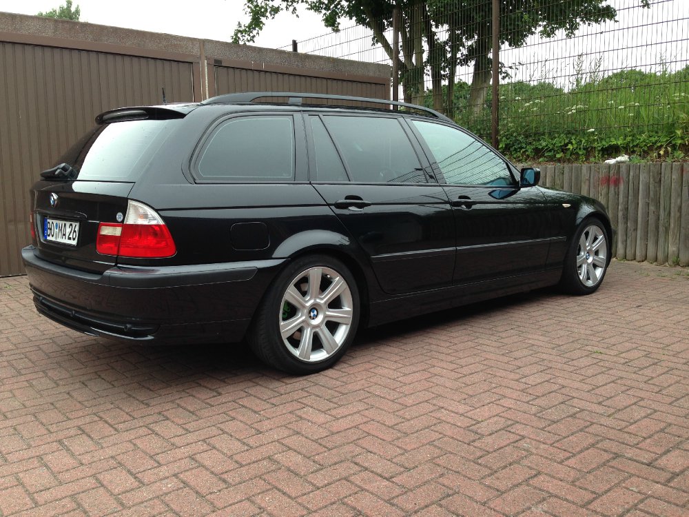 BMW e46 320i Black - 3er BMW - E46