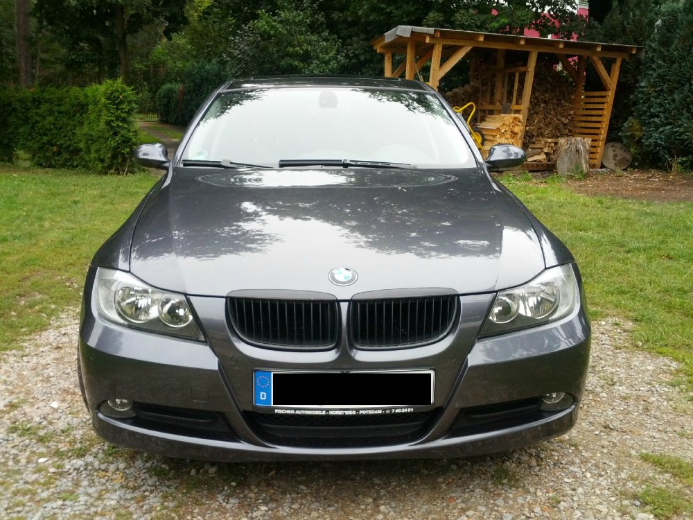 318i - 3er BMW - E90 / E91 / E92 / E93