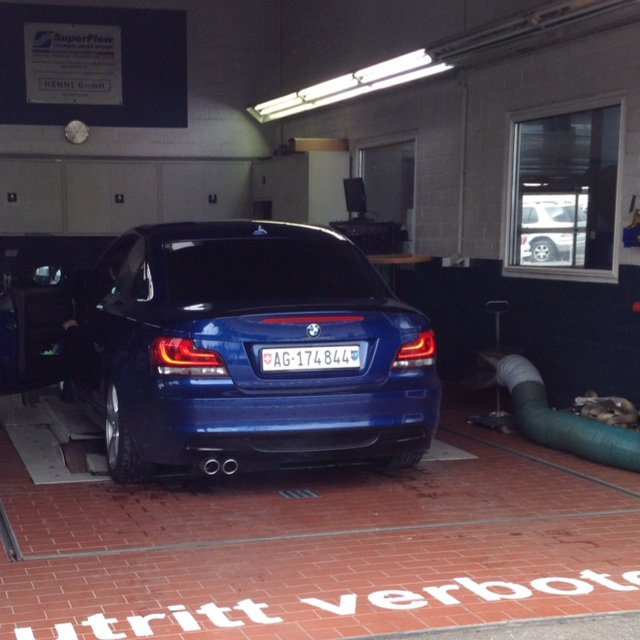 Performance carbon Domstreben - 1er BMW - E81 / E82 / E87 / E88