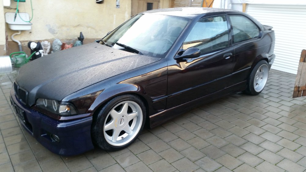 BMW E36 Compact Diablorot zu Schwarz 316 - 3er BMW - E36