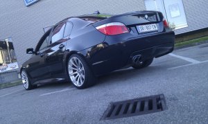 530d Carbon Black - 5er BMW - E60 / E61