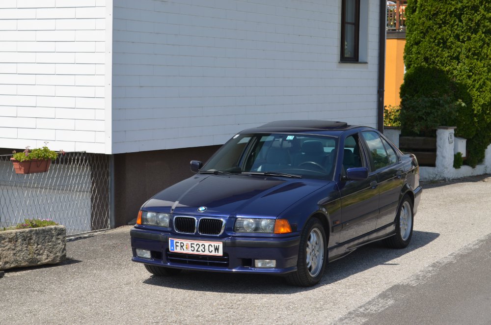 328i-Limo-Montrealblau - 3er BMW - E36