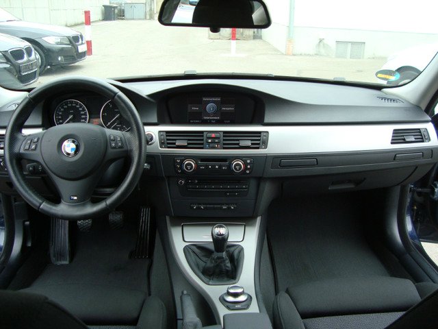 E90 320D - 3er BMW - E90 / E91 / E92 / E93