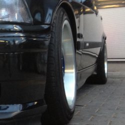 Borbet  Felge in 9x16 ET 35 mit Hankook SP.. Reifen in 225/45/16 montiert vorn Hier auf einem 3er BMW E36 318is (Limousine) Details zum Fahrzeug / Besitzer