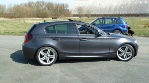 BMW  Felge in 8.5x18 ET  mit Goodyear  Reifen in 225/35/18 montiert hinten mit 20 mm Spurplatten Hier auf einem 1er BMW E87 130i (5-Trer) Details zum Fahrzeug / Besitzer