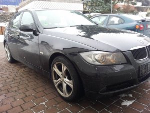 BMW E90 320i - 3er BMW - E90 / E91 / E92 / E93