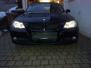 BMW E90 320i - 3er BMW - E90 / E91 / E92 / E93