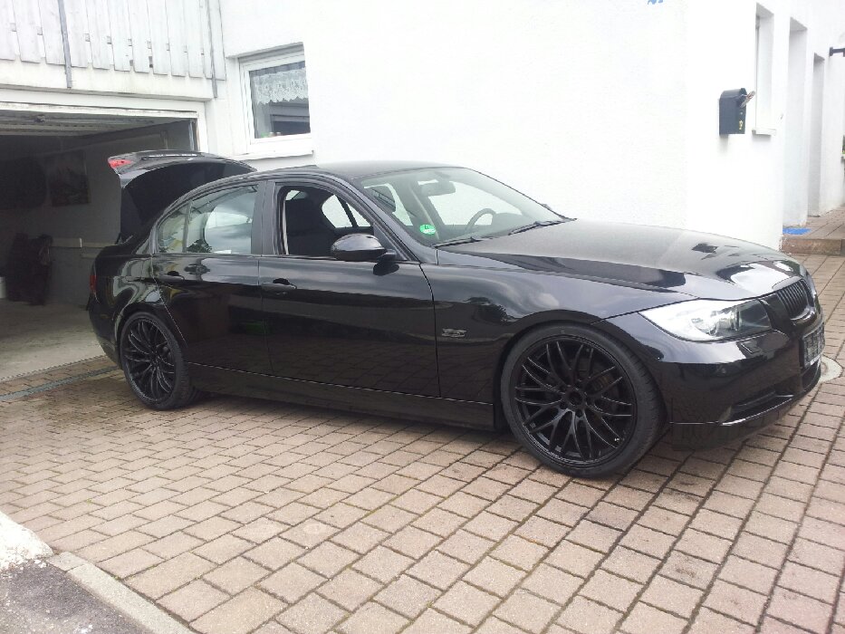 BMW E90 320i - 3er BMW - E90 / E91 / E92 / E93