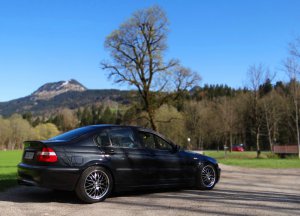 - SAPHIRSCHWARZE LIMO - - 3er BMW - E46