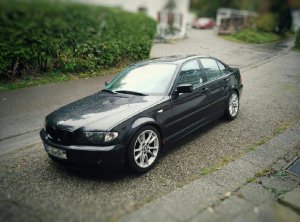- SAPHIRSCHWARZE LIMO - - 3er BMW - E46 - SAPHIRSCHWARZE LIMO - - 3er BMW - E46