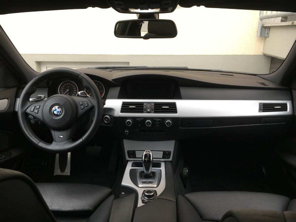 BMW E60 550i LCI - 5er BMW - E60 / E61