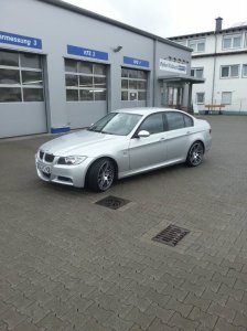 BMW e90 325i m paket - 3er BMW - E90 / E91 / E92 / E93