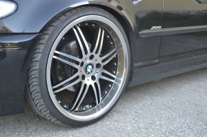 - Eigenbau - Motec Felge in 8.5x20 ET 35 mit kumho  Reifen in 225/30/20 montiert vorn Hier auf einem 3er BMW E46 318d (Limousine) Details zum Fahrzeug / Besitzer