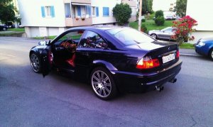 M3 e46 Carbonschwarz Rotes leder Schweiz - 3er BMW - E46 M3 e46 Carbonschwarz Rotes leder Schweiz - 3er BMW - E46