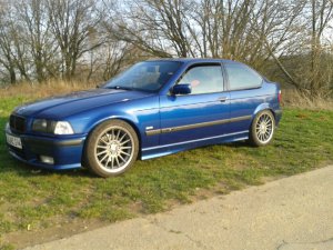 316 M Technik Compact Avus blau - 3er BMW - E36 316 M Technik Compact Avus blau - 3er BMW - E36