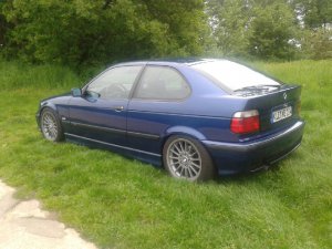 316 M Technik Compact Avus blau - 3er BMW - E36 316 M Technik Compact Avus blau - 3er BMW - E36