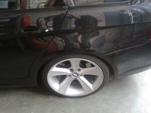BMW Styling 128 Felge in 8.5x19 ET 18 mit Nexen Nexen 3000 Reifen in 235/35/19 montiert vorn Hier auf einem 3er BMW E91 330d (Touring) Details zum Fahrzeug / Besitzer