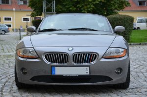 A Gentlemanīs Roadster - BMW Z1, Z3, Z4, Z8 A Gentlemanīs Roadster - BMW Z1, Z3, Z4, Z8
