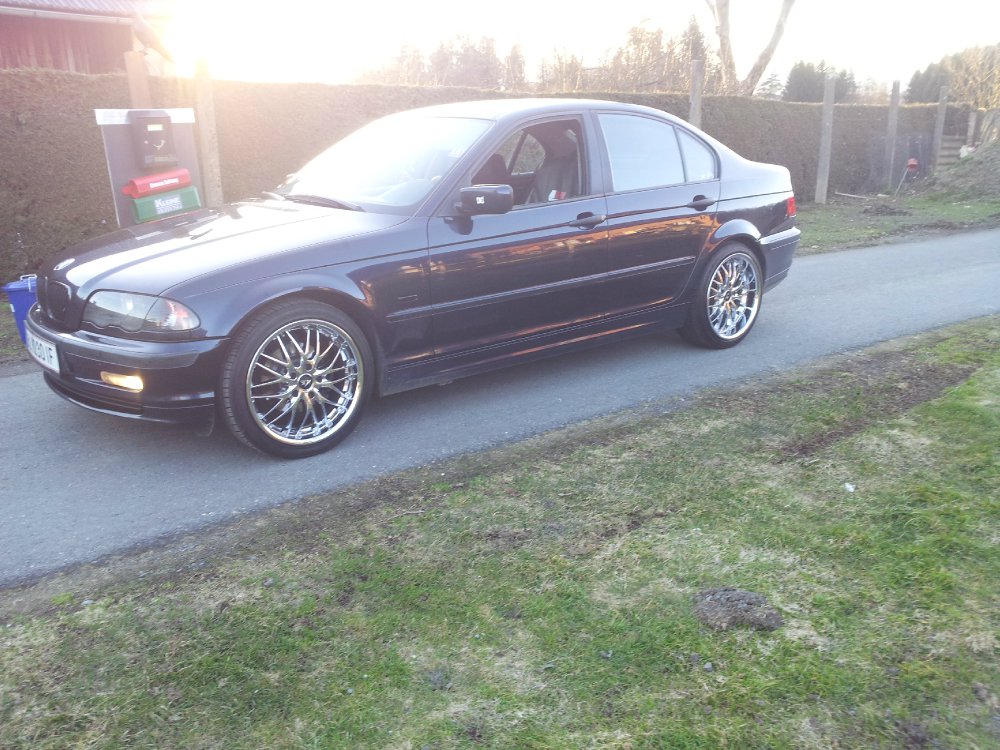 BMW 318i - 3er BMW - E46