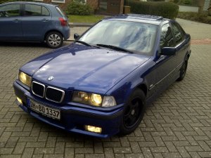 BMW - Die zweite. 323i - 3er BMW - E36