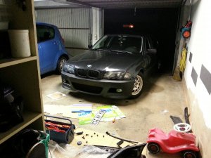 E46, 323i Limousine, Cosmosschwarz - 3er BMW - E46