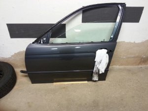 E46, 323i Limousine, Cosmosschwarz - 3er BMW - E46