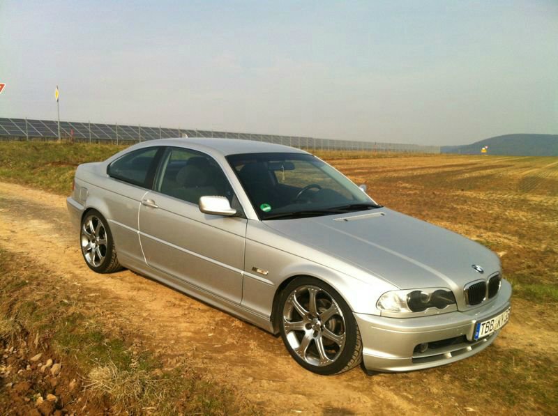 *Schrott* Wiederaufbau zum 330 Ringtool *Sparco* - 3er BMW - E46