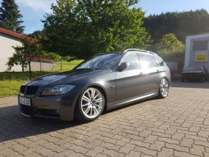 Slammed 335d daily - DieselWiesel - 3er BMW - E90 / E91 / E92 / E93 Slammed 335d daily - DieselWiesel - 3er BMW - E90 / E91 / E92 / E93