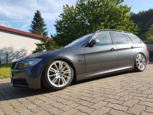 Slammed 335d daily - DieselWiesel - 3er BMW - E90 / E91 / E92 / E93 Slammed 335d daily - DieselWiesel - 3er BMW - E90 / E91 / E92 / E93