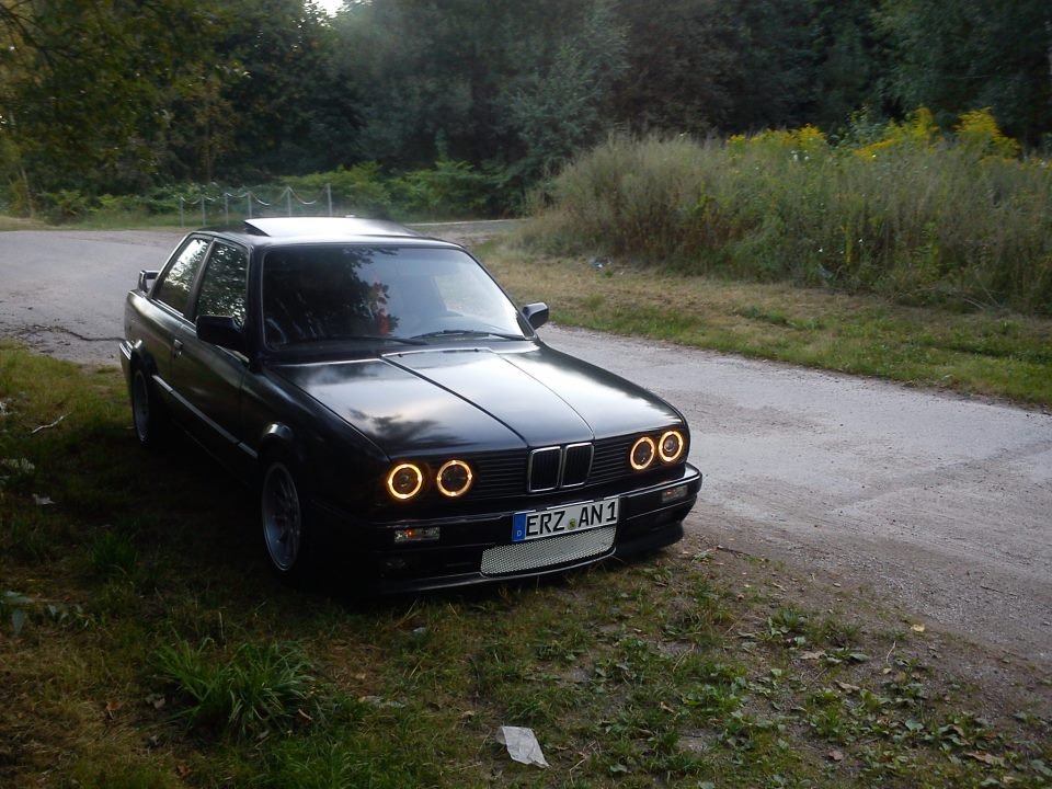 ein Schwarzer Traum - 3er BMW - E30