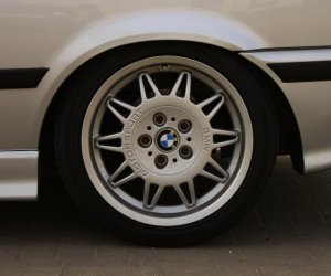 BMW Styling 22 Felge in 7.5x17 ET 41 mit Hankook Ventus V12 Evo2 Reifen in 215/45/17 montiert hinten Hier auf einem 3er BMW E36 323ti (Compact) Details zum Fahrzeug / Besitzer