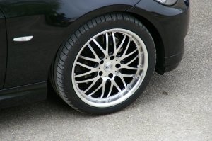 Dotz Mugello Felge in 8x18 ET 35 mit Dunlop SportMaxx RT Reifen in 225/40/18 montiert vorn Hier auf einem 3er BMW E91 325d (Touring) Details zum Fahrzeug / Besitzer