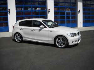 BMW 130i weiß - 1er BMW - E81 / E82 / E87 / E88 BMW 130i weiß - 1er BMW - E81 / E82 / E87 / E88