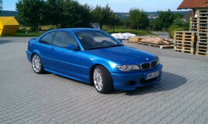 Estorilblauer 330er - 3er BMW - E46