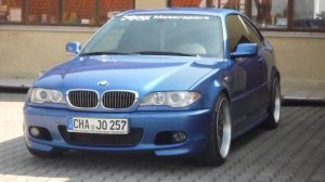 Estorilblauer 330er - 3er BMW - E46