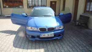 Estorilblauer 330er - 3er BMW - E46