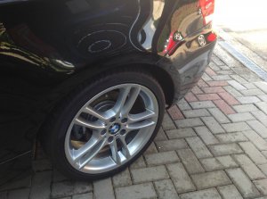BMW M-Felgen Felge in 8.5x18 ET 52 mit Pirelli P-Zero Reifen in 245/35/18 montiert hinten Hier auf einem 1er BMW E82 120d (Coupe) Details zum Fahrzeug / Besitzer