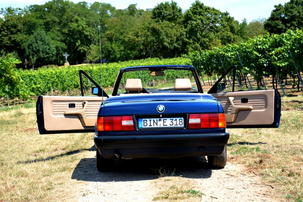 E30 Cabrio 318 Ein Traum in maritiusblau und beige - 3er BMW - E30