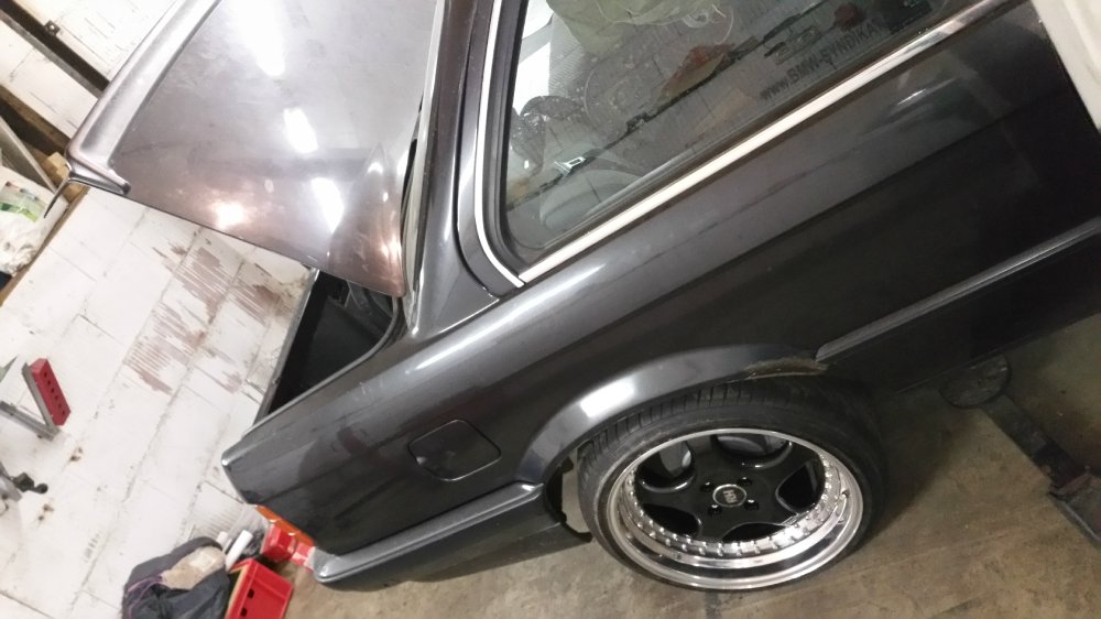 BMW E30 Diamantschwarz M52B28 - 3er BMW - E30