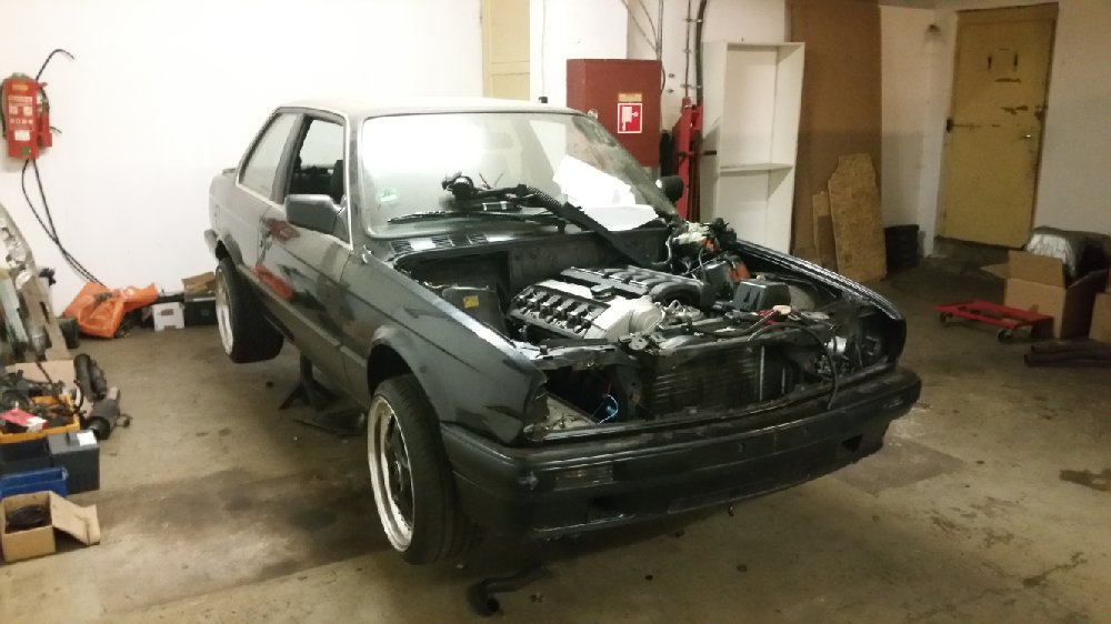 BMW E30 Diamantschwarz M52B28 - 3er BMW - E30