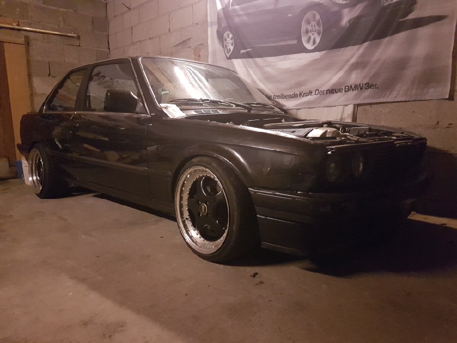 BMW E30 Diamantschwarz M52B28 - 3er BMW - E30