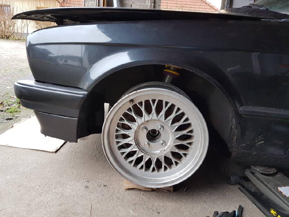 BMW E30 Diamantschwarz M52B28 - 3er BMW - E30