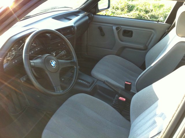 BMW E30 320i Limousine - 3er BMW - E30