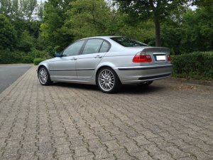 BMW E46 323i Limousine Titansilber - 3er BMW - E46