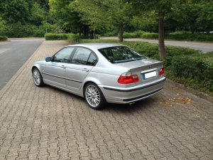 BMW E46 323i Limousine Titansilber - 3er BMW - E46