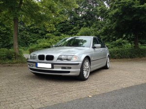 BMW E46 323i Limousine Titansilber - 3er BMW - E46