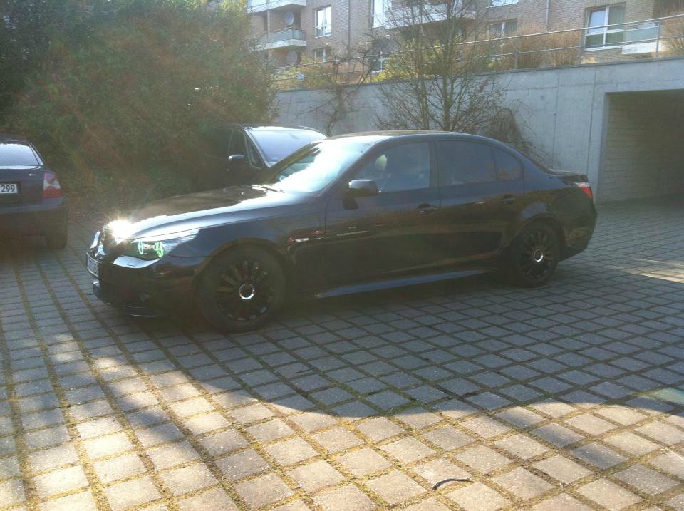 BMW E60 520D M Paket Carbonschwarz - 5er BMW - E60 / E61