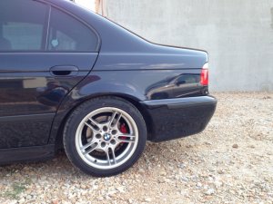 BMW 528i *CARBONSCHWARZ* - 5er BMW - E39